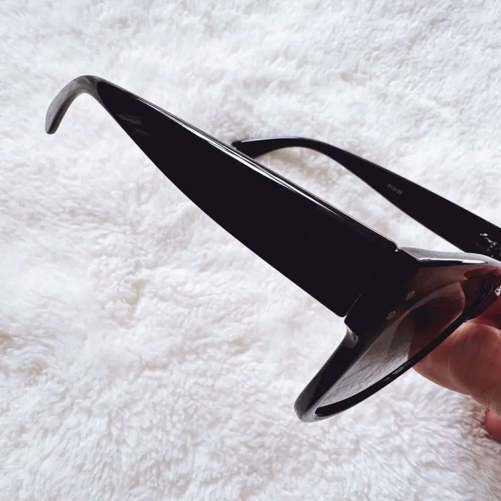 Julia Black Square Sunglasses